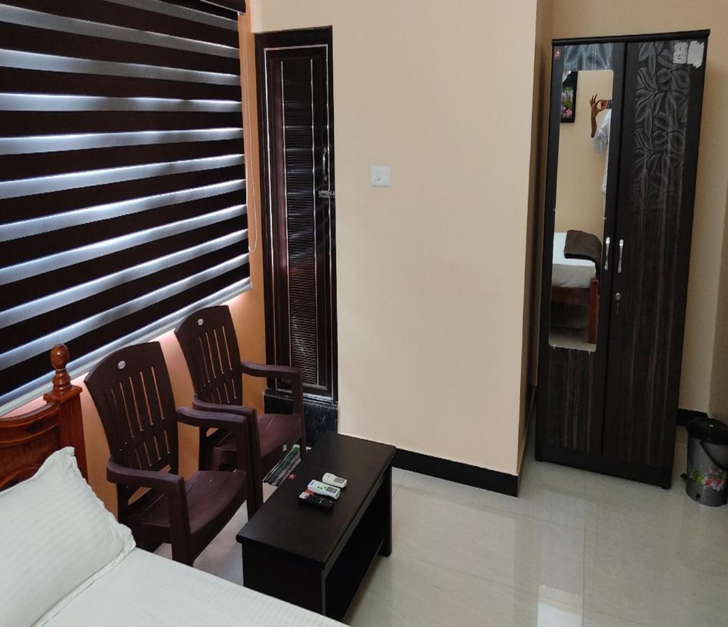 Jeeva Residency Hotell Thalaivasal Exteriör bild