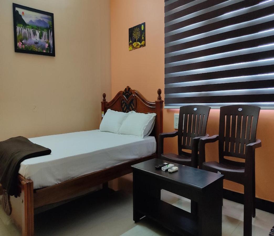 Jeeva Residency Hotell Thalaivasal Exteriör bild
