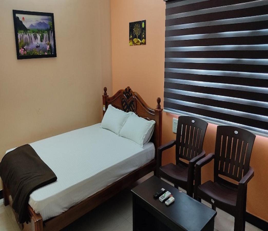 Jeeva Residency Hotell Thalaivasal Exteriör bild